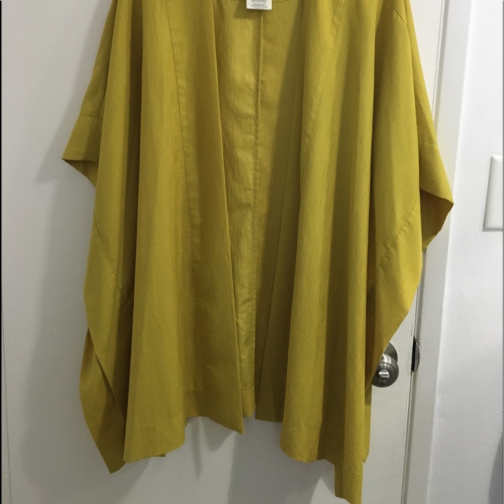 BCBG Generation chartreuse kimono/ cover up - Picture 3 of 7